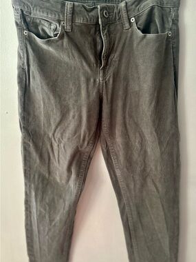 Lucky Brand Gray Jeans with Navy Label